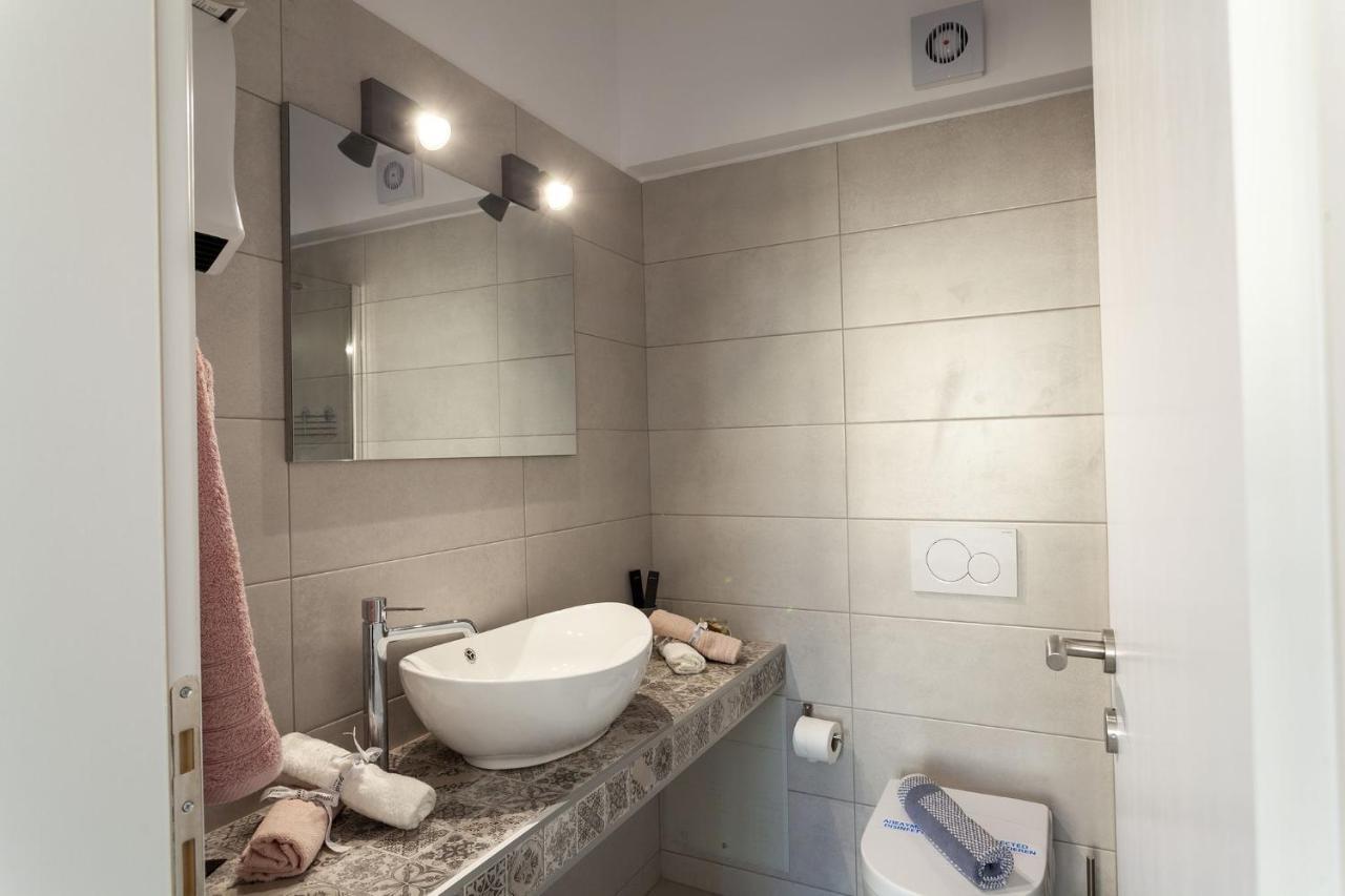 Fedias Luxury Flat Psyrri Square Apartment Athens